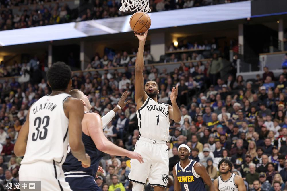 队在哈利伯 队在哈利伯